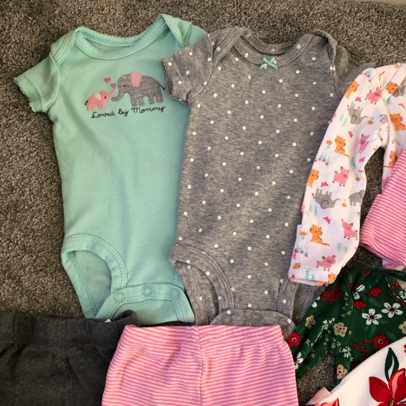 Newborn Bundle Short Sleeve Long Sleeve Onesies and Pants - Picture 2 of 6